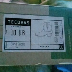 Tecovas designed tan suede 10.5